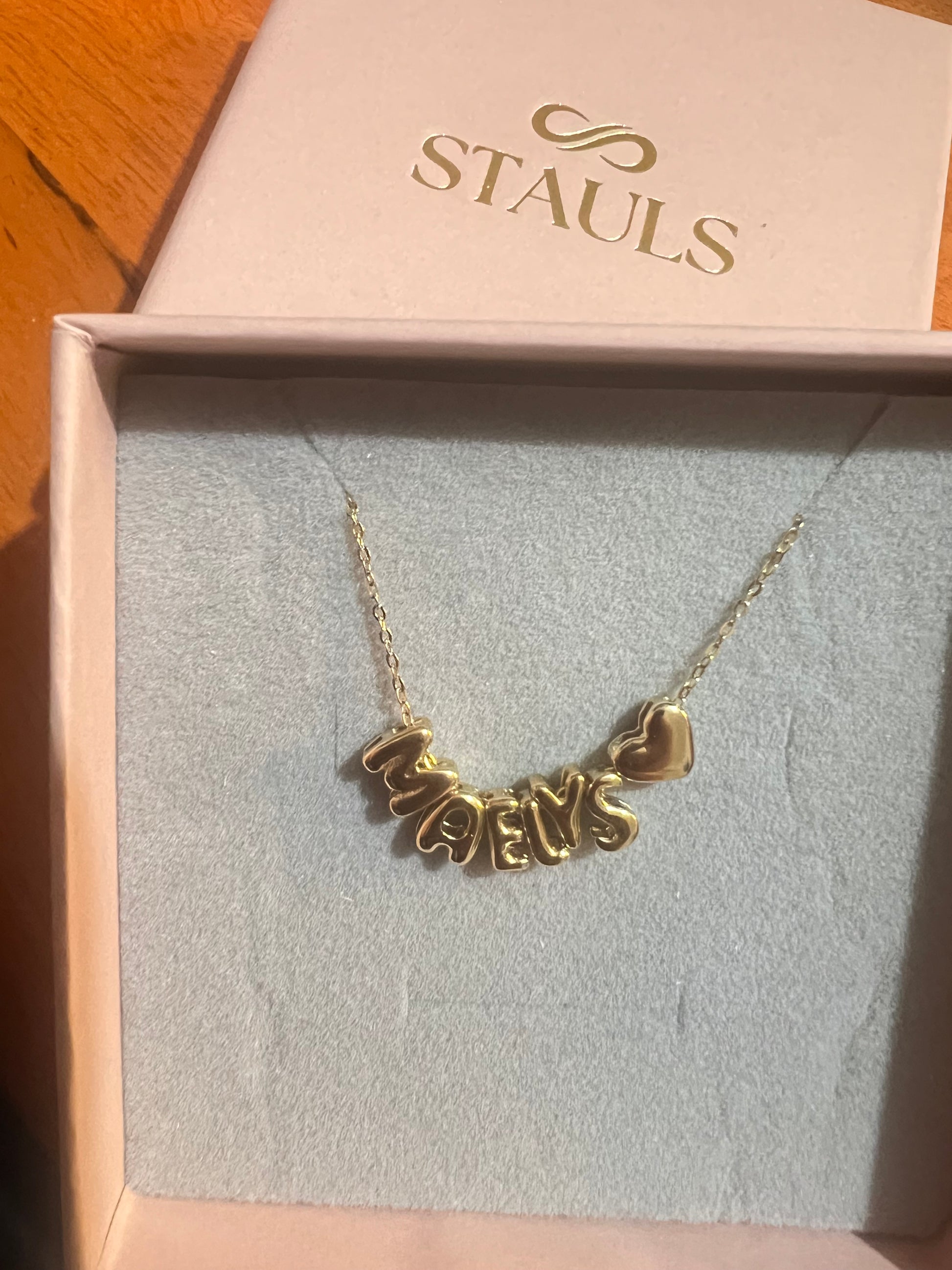 COLLIER GOLDEN PRECOMMANDE livraison dès le 03 juin