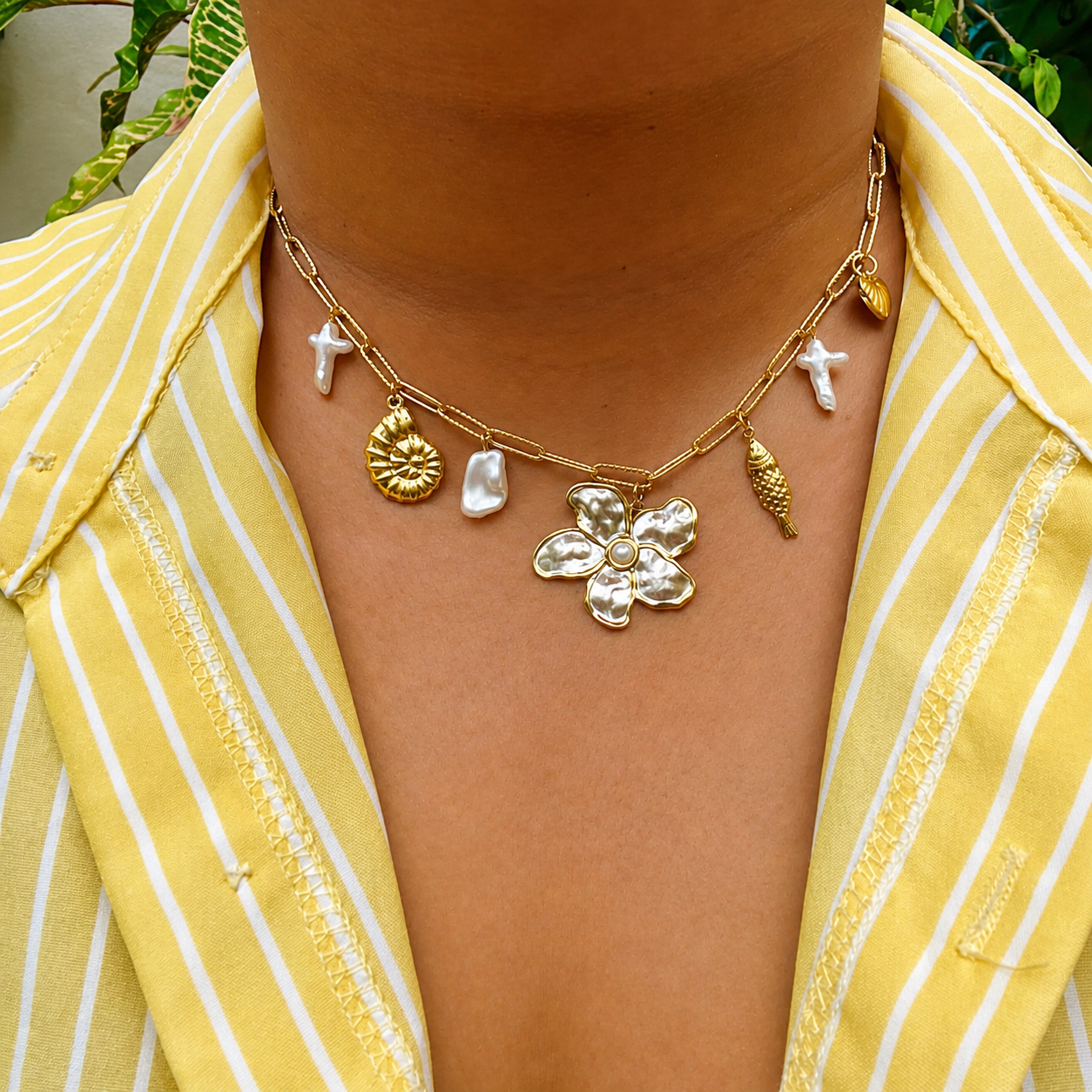 COLLIER MALYA